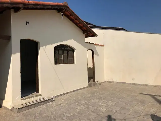 Casa com 250m² 5 quartos e 2 banheiros, à venda, no bairro Jardim Caçapava em Caçapava