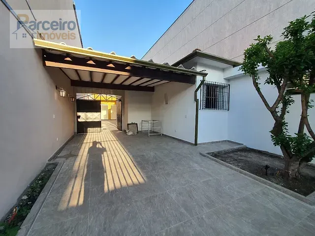 Casa com 200m² 3 quartos e 2 banheiros, para alugar, no bairro Vila Carrão em São Paulo