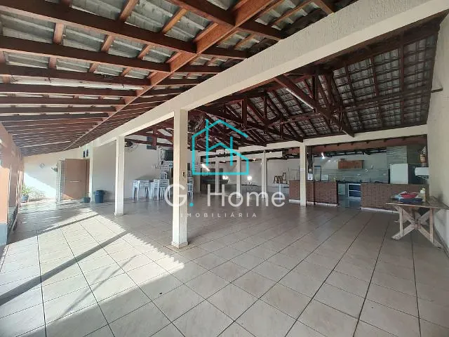 Chácara com 450m², à venda, no bairro Colúmbia em Londrina