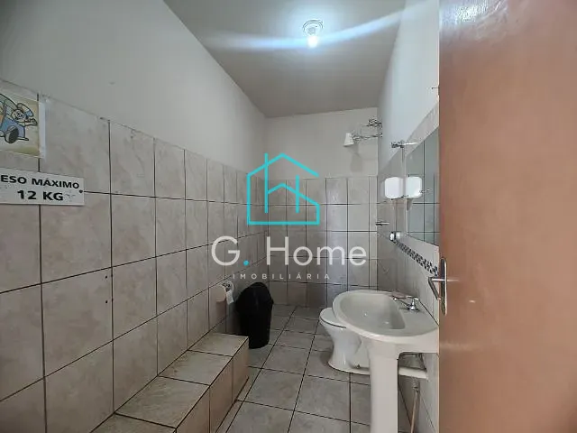 Chácara com 450m², à venda, no bairro Colúmbia em Londrina