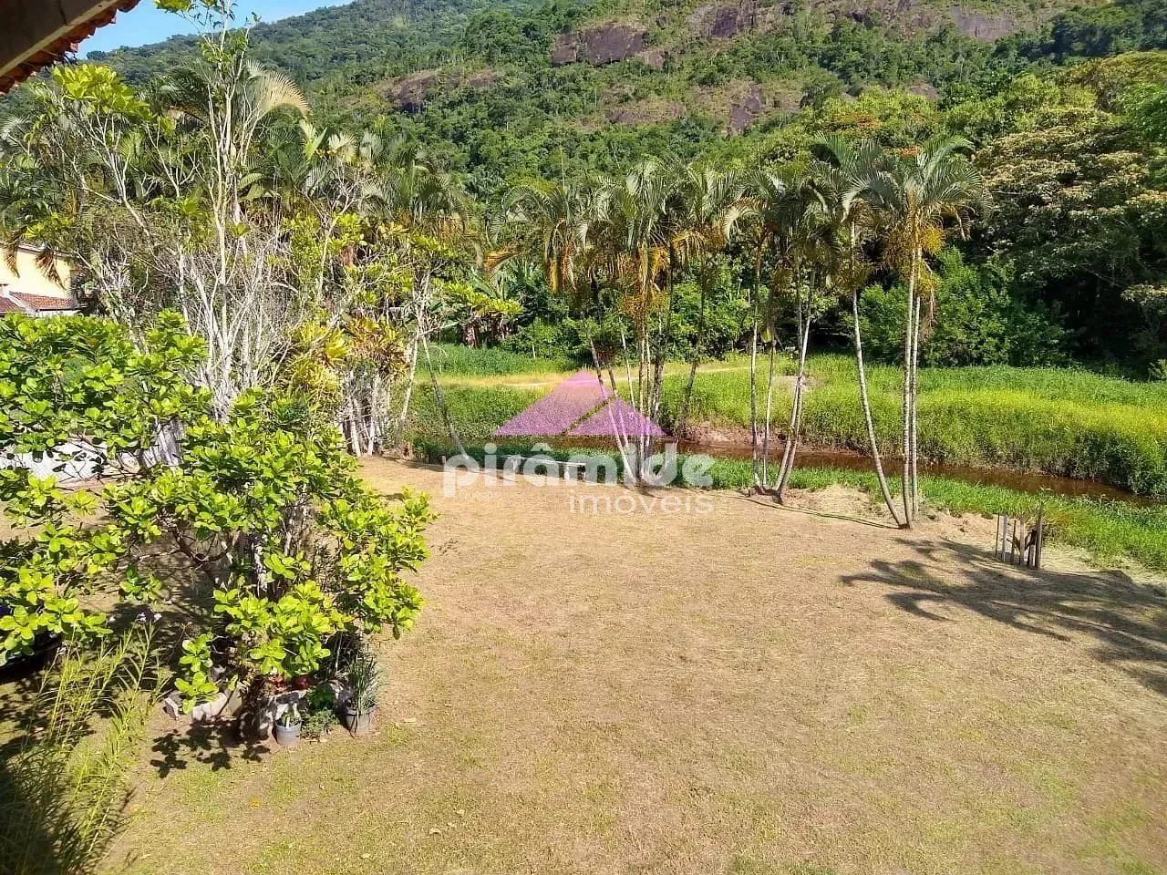 Casa, 6 quartos, 180 m² - Foto 4