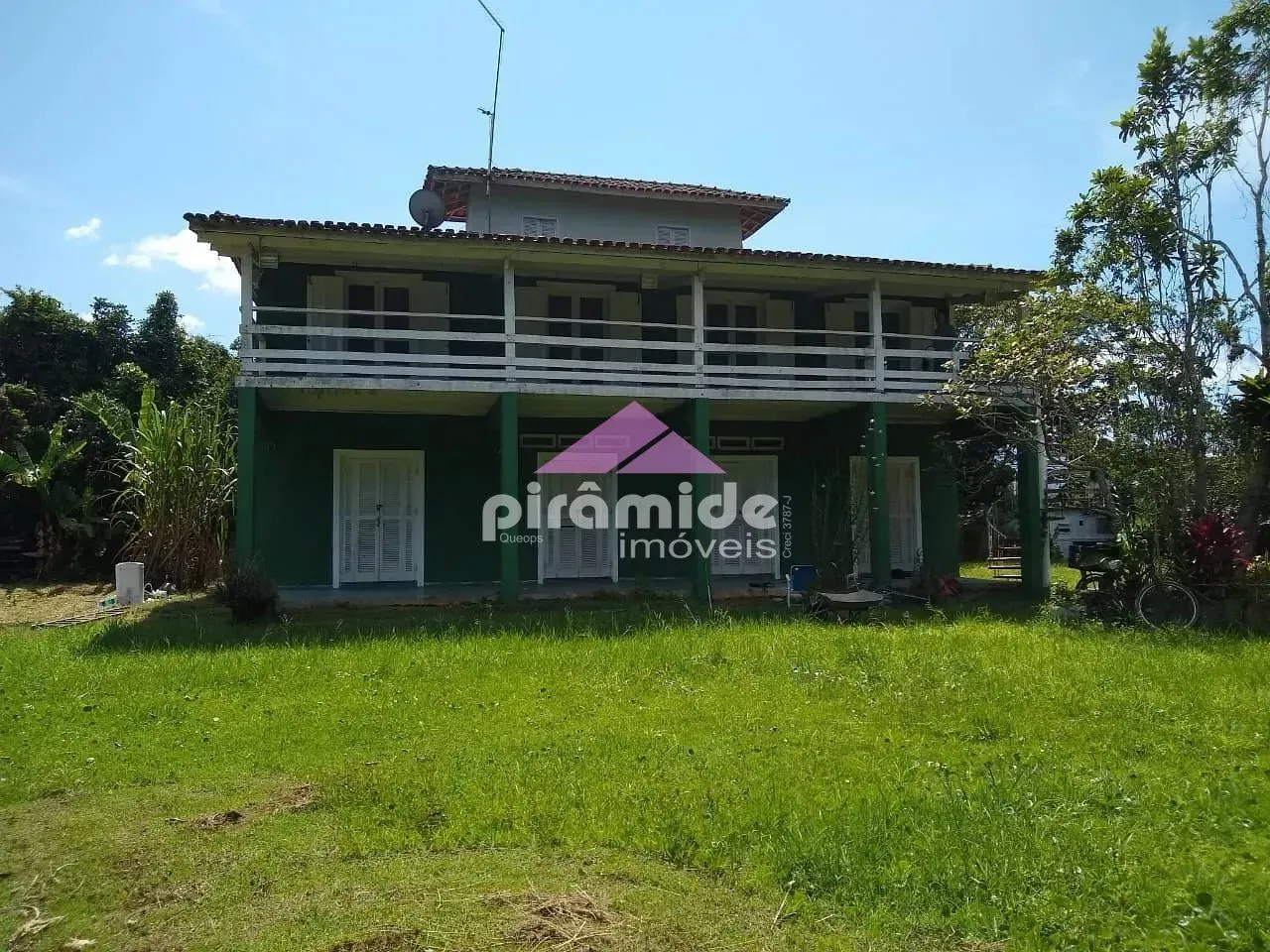 Casa, 6 quartos, 180 m² - Foto 1