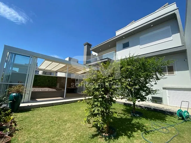 Casa com 360m² 3 quartos e 2 banheiros, à venda, no bairro Líder em Chapecó
