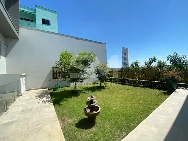 Casa com 360m² 3 quartos e 2 banheiros, à venda, no bairro Líder em Chapecó