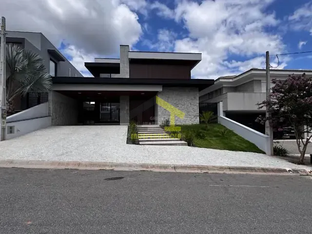 Casa com 509m² 4 quartos e 1 banheiro, à venda, no bairro Centro em Itatiba