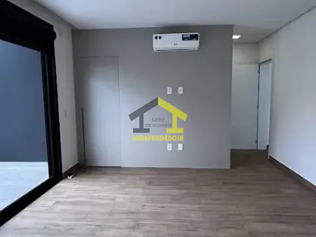 Casa com 509m² 4 quartos e 1 banheiro, à venda, no bairro Centro em Itatiba