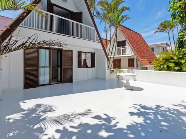 Casa com 128m² 4 quartos e 2 banheiros, à venda, no bairro Balneário Costa Azul em Matinhos