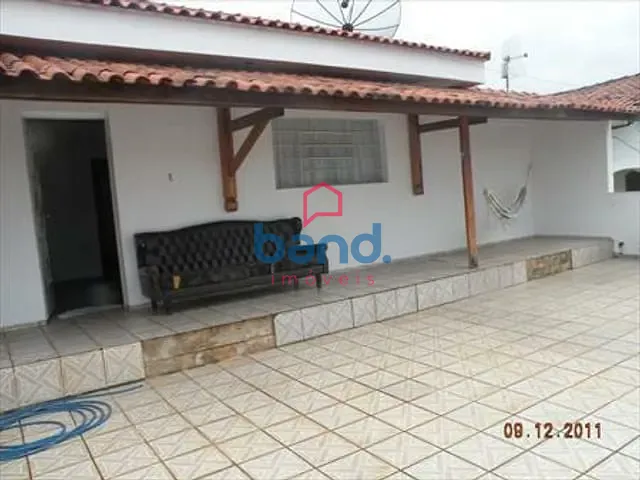 Casa com 600m² 3 quartos e 1 banheiro, à venda, no bairro Bambu em Porto Feliz