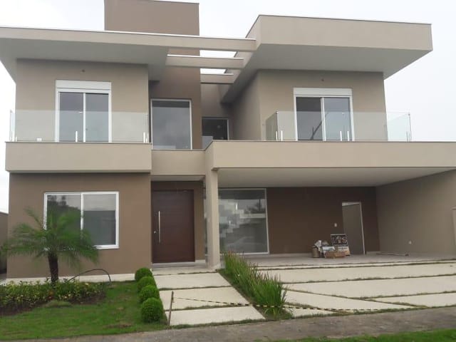 Casa com 450m² 4 quartos e 3 banheiros, para alugar, no bairro Jardim do Golfe em São José dos Campos