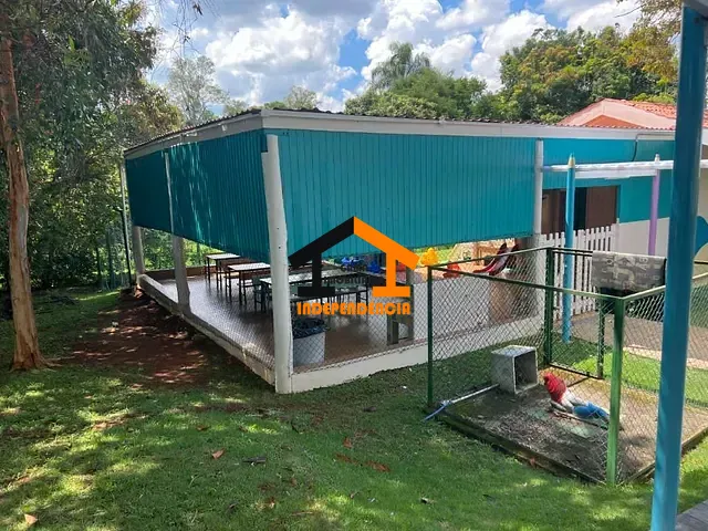 Casa com 1000m² 4 quartos e 2 banheiros, à venda, no bairro Condomínio Ville de France em Itatiba