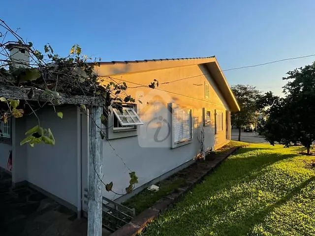 Casa com 122m² 3 quartos e 2 banheiros, para alugar, no bairro Centro Administrativo em Teutônia