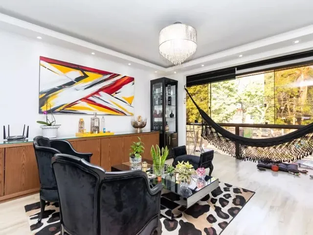 Casa com 286m² 4 quartos e 4 banheiros, à venda, no bairro Cristo Rei em Curitiba
