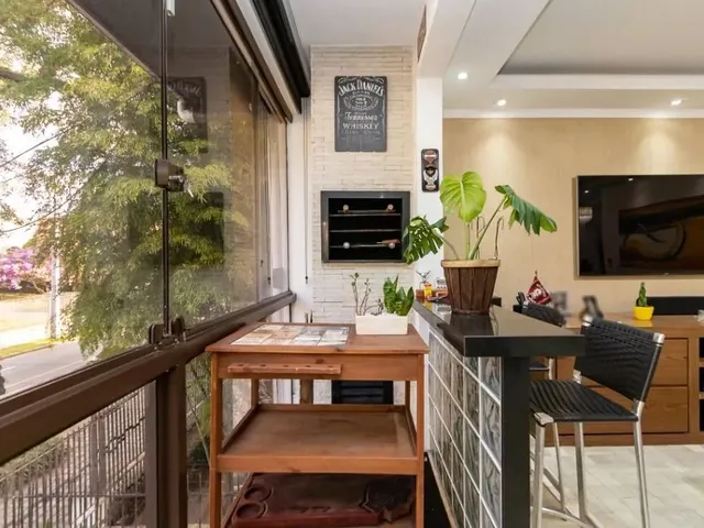 Casa com 286m² 4 quartos e 4 banheiros, à venda, no bairro Cristo Rei em Curitiba