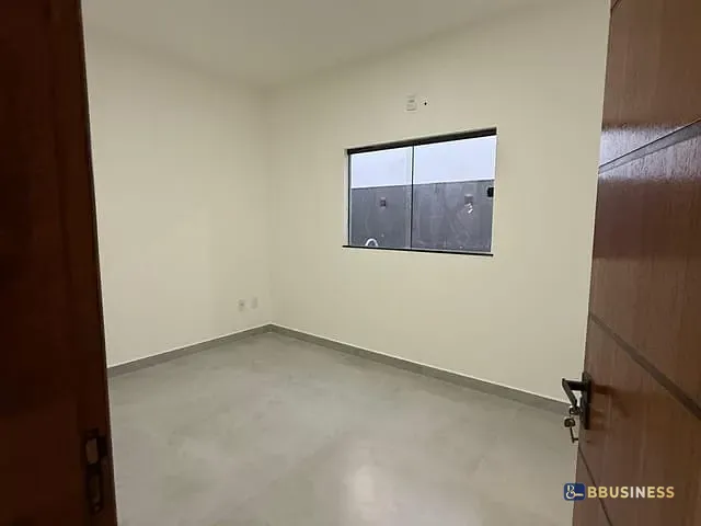 Casa com 220m² 3 quartos e 2 banheiros, à venda, no bairro flamboyant em Campos dos Goytacazes