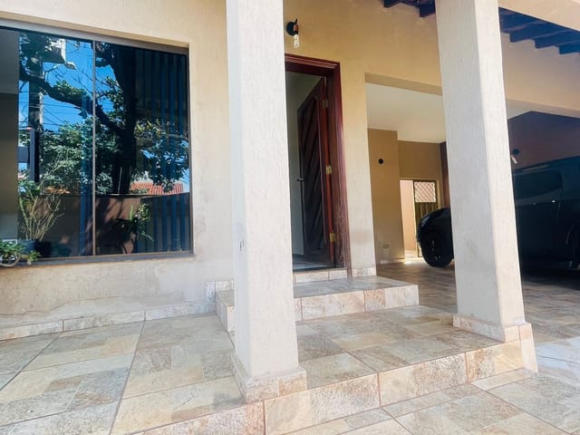 Foto do Casa - Casa com 4 suítes à venda, 250 m² por R$ 990.000 - Igapó/Lago Parque - Londrina/PR | Imobiliária GEUM