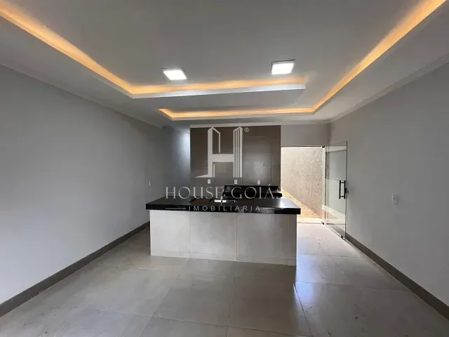 Casa com 150m² 2 quartos e 1 banheiro, à venda, no bairro Solar Park Ilhabela em Senador Canedo