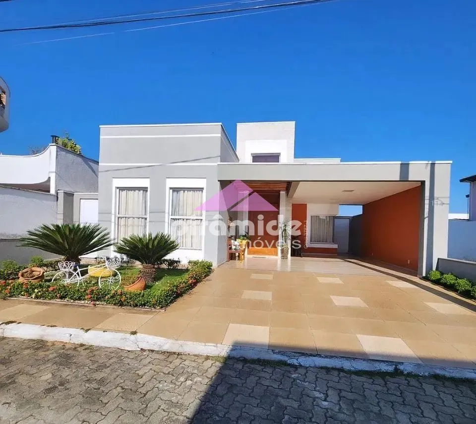 Casa, 3 quartos, 219 m² - Foto 2