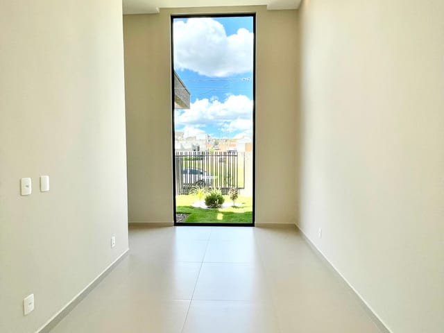 Casa com 100m² 3 quartos e 2 banheiros, à venda, no bairro Cará-cará em Ponta Grossa
