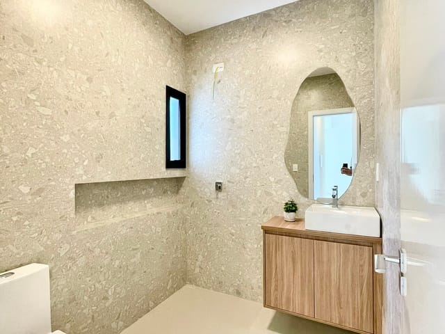 Casa com 100m² 3 quartos e 2 banheiros, à venda, no bairro Cará-cará em Ponta Grossa