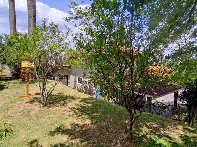 Casa com 528m² 4 quartos e 3 banheiros, à venda, no bairro Chácara das Paineiras em Carapicuíba