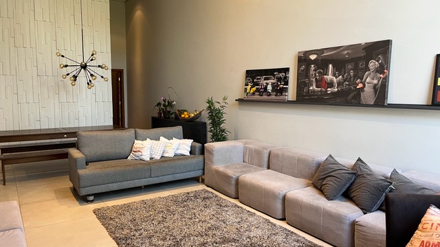 Casa com 300m² 3 quartos e 5 banheiros, à venda, no bairro Condomínio Residencial Euroville II em Bragança Paulista