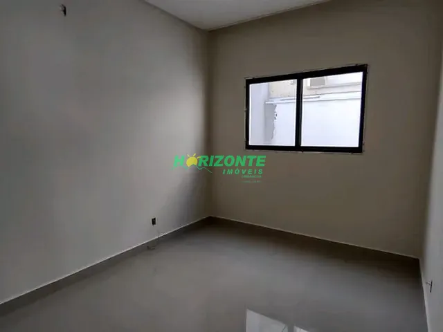 Casa com 300m² 3 quartos e 3 banheiros, à venda, no bairro Santa Luzia em Caçapava