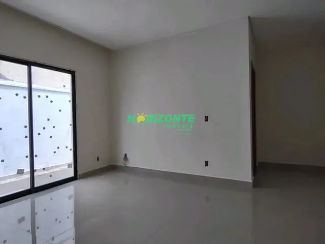 Casa com 300m² 3 quartos e 3 banheiros, à venda, no bairro Santa Luzia em Caçapava