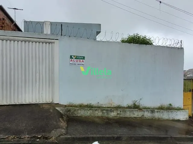 Casa 2 quartos e 1 banheiro, para alugar, no bairro Jardim Pinheirinho em Itaquaquecetuba