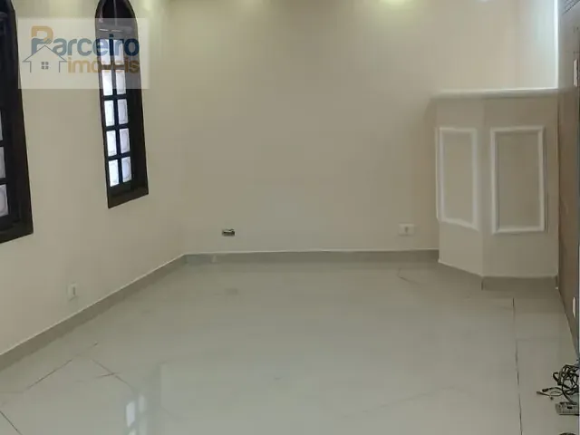Casa 2 quartos e 3 banheiros, para alugar, no bairro Vila Nhocune em São Paulo