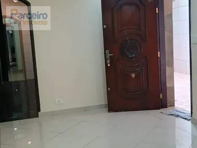 Casa 2 quartos e 3 banheiros, para alugar, no bairro Vila Nhocune em São Paulo