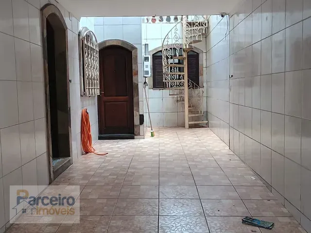 Casa 2 quartos e 3 banheiros, para alugar, no bairro Vila Nhocune em São Paulo
