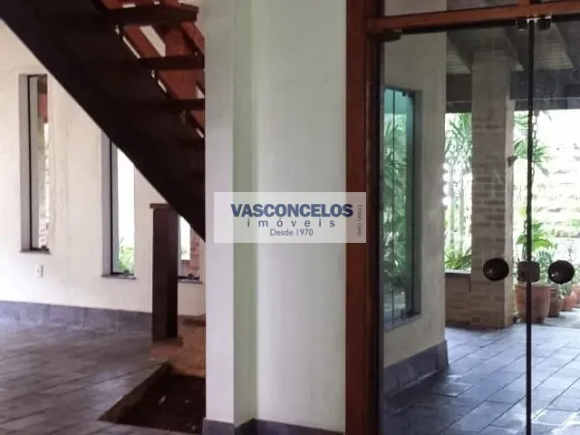 Casa com 360m² 3 quartos e 3 banheiros, à venda, no bairro Martim de Sá em Caraguatatuba