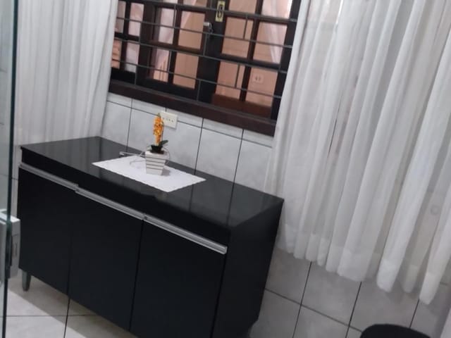 Casa com 82m² 3 quartos e 3 banheiros, à venda, no bairro Uvaranas em Ponta Grossa