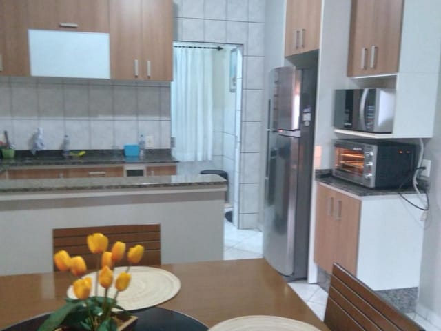 Casa com 82m² 3 quartos e 3 banheiros, à venda, no bairro Uvaranas em Ponta Grossa
