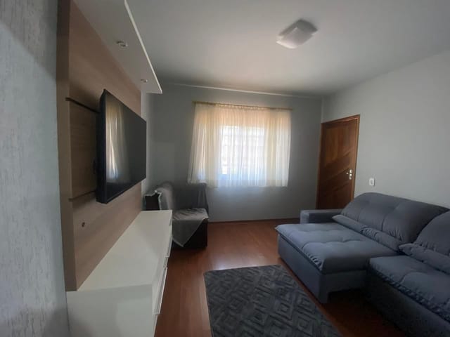 Casa com 82m² 3 quartos e 3 banheiros, à venda, no bairro Uvaranas em Ponta Grossa