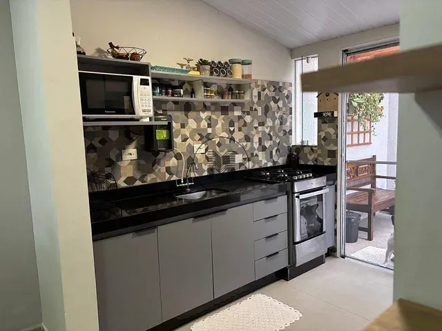Casa 2 quartos e 2 banheiros, à venda, no bairro Loteamento Industrial Água Preta em Pindamonhangaba