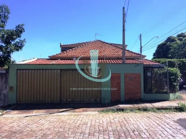 Casa com 269m² 4 quartos e 4 banheiros, à venda, no bairro CENTRO em ARARAQUARA