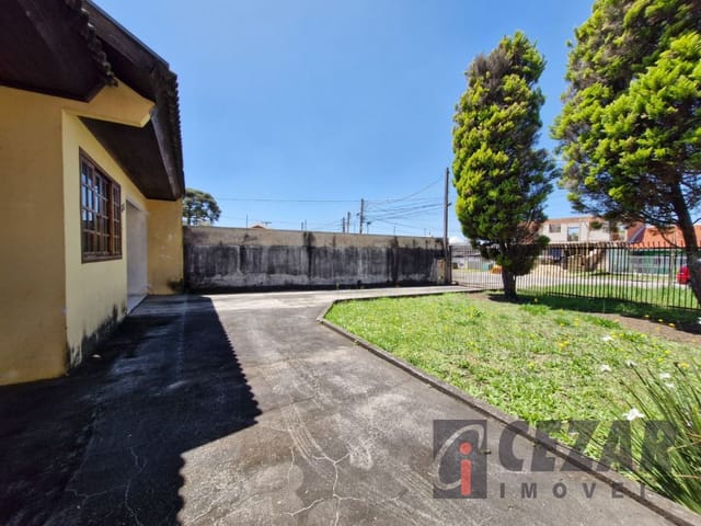 Casa com 500m² 3 quartos e 2 banheiros, à venda, no bairro Bairro Alto em Curitiba