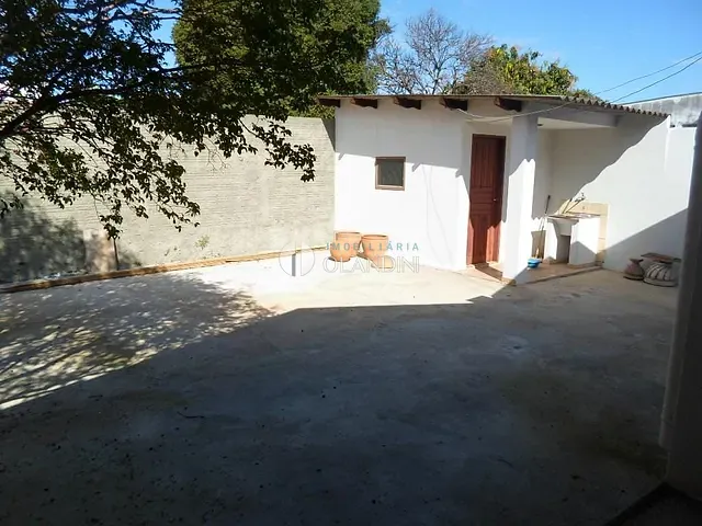 Casa com 367m² 3 quartos e 1 banheiro, à venda, no bairro Centro em Artur Nogueira