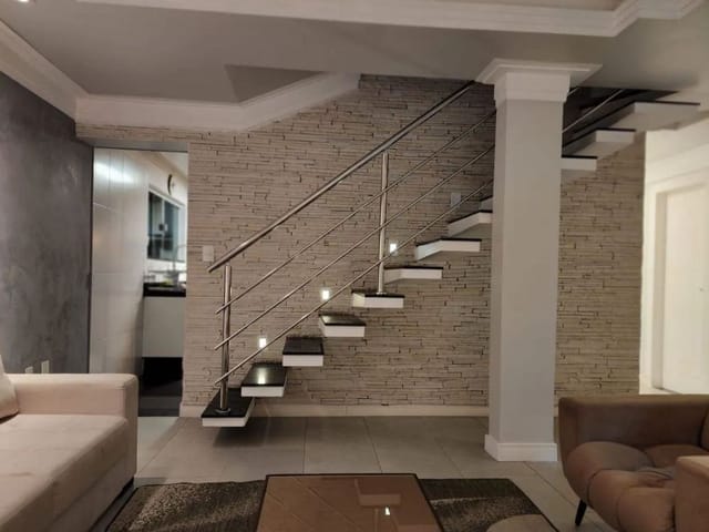 Casa 3 quartos e 4 banheiros, à venda, no bairro Jardim Santo Antônio em Macaé