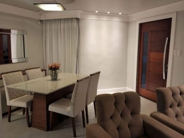 Casa 3 quartos e 4 banheiros, à venda, no bairro Jardim Santo Antônio em Macaé