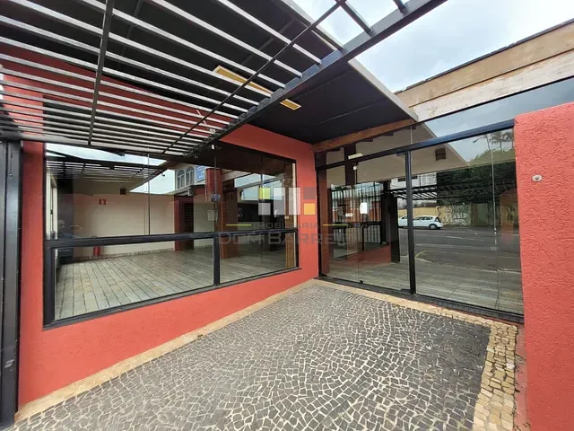 Casa com 294m² 2 quartos e 3 banheiros, para alugar, no bairro Vila Santana em Sumaré