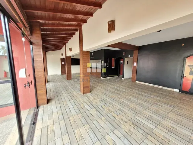 Casa com 294m² 2 quartos e 3 banheiros, para alugar, no bairro Vila Santana em Sumaré
