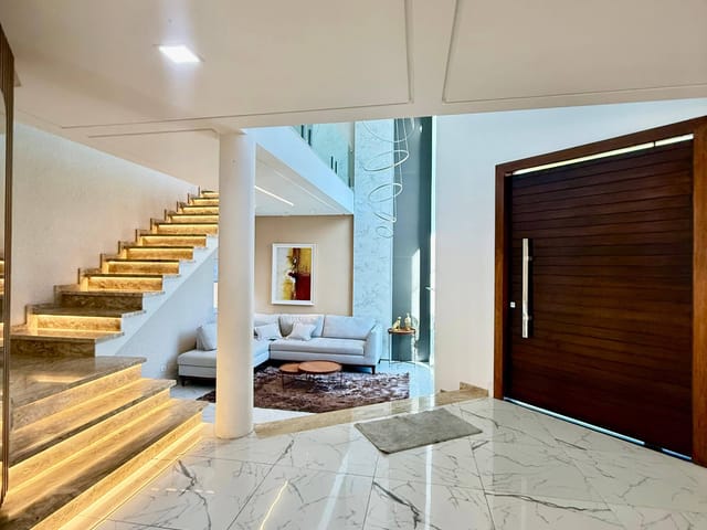 Casa com 378m² 3 quartos e 5 banheiros, à venda, no bairro Jardim Carvalho em Ponta Grossa