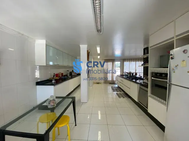 Casa com 525m² 4 quartos e 5 banheiros, à venda, no bairro Califórnia em Londrina