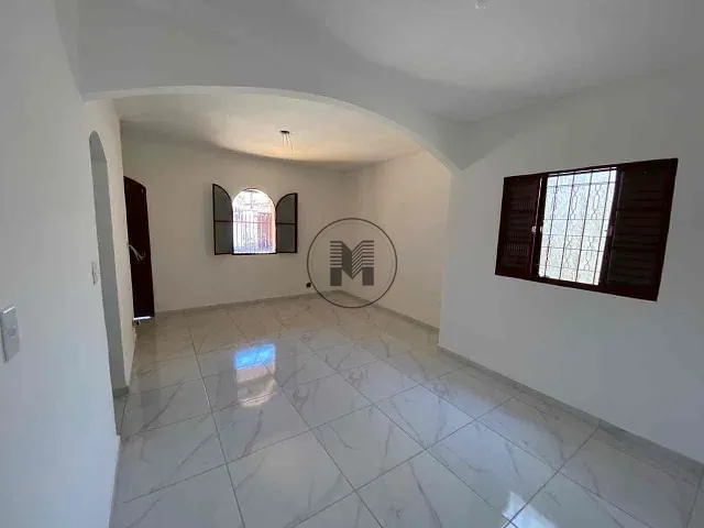 Casa com 250m² 2 quartos e 2 banheiros, à venda, no bairro Parque Residencial Flor do Vale em Tremembé
