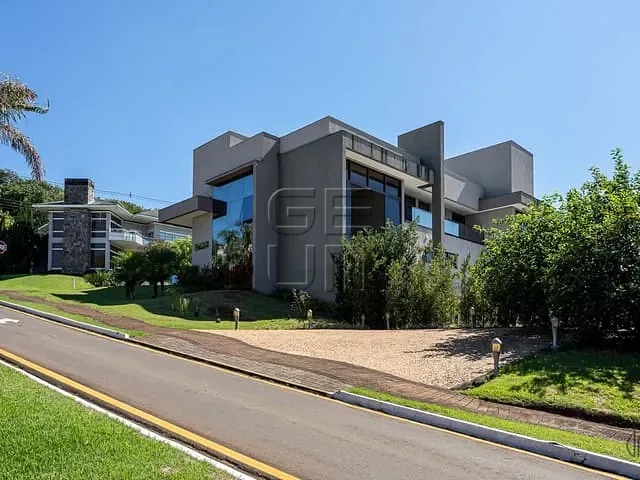Casa com 913m² 5 quartos e 7 banheiros, à venda, no bairro Esperança em Londrina