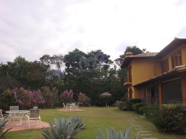 Casa com 7000m², à venda, no bairro Araras em Petrópolis