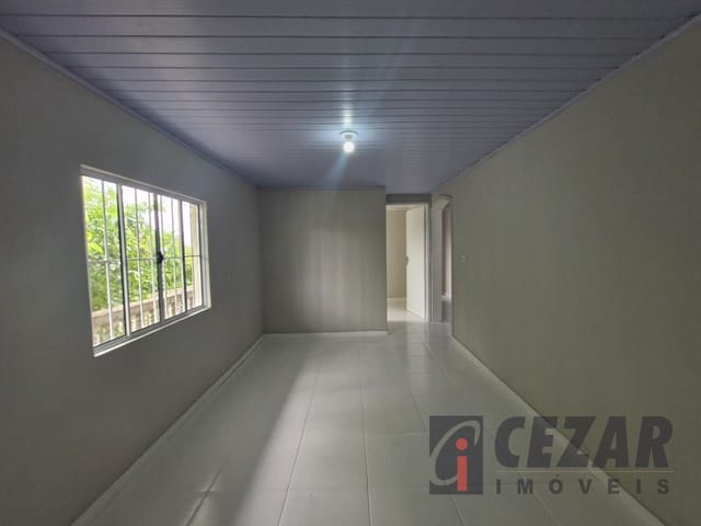 Casa 3 quartos e 1 banheiro, para alugar, no bairro Bairro Alto em Curitiba