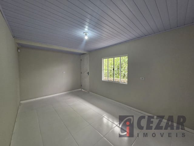 Casa 3 quartos e 1 banheiro, para alugar, no bairro Bairro Alto em Curitiba